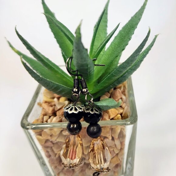 Handcrafted Upcycled Vintage Style Dangle Earrings - Picture 3 of 4